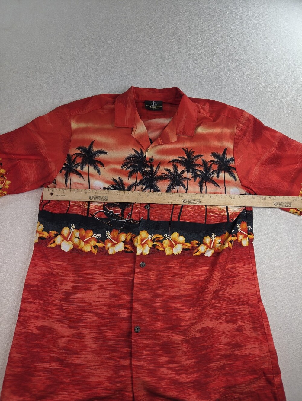 Royal Creations Made In Hawaii Aloha Shirt Large - Picture 3 of 6